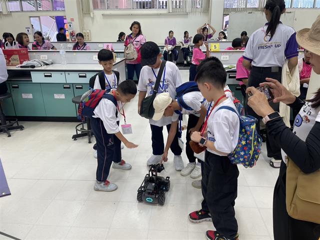 โรงเรียนสาธิตมหาวิทยาลัยพะเยา 