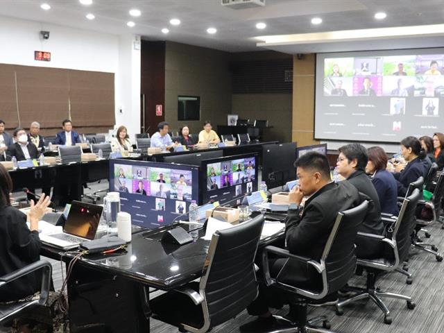 งานวิชาการ คณะศิลปศาสตร์ เข้าร่วมการประชุมติดตามผลการดำเนินโครงการพัฒนาคุณภาพการศึกษาและการพัฒนาท้องถิ่น โดยมีสถาบันอุดมศึกษาเป็นพี่เลี้ยง ประจำปีงบประมาณ 2568