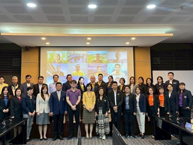 งานวิชาการ คณะศิลปศาสตร์ เข้าร่วมการประชุมติดตามผลการดำเนินโครงการพัฒนาคุณภาพการศึกษาและการพัฒนาท้องถิ่น โดยมีสถาบันอุดมศึกษาเป็นพี่เลี้ยง ประจำปีงบประมาณ 2568