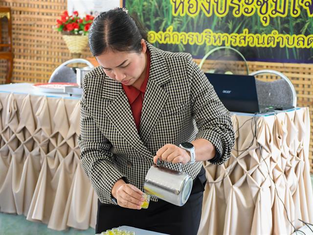 วิทยาลัยการศึกษา ดำเนินโครงการอนุรักษ์และสืบสานภูมิปัญญาท้องถิ่นเพื่อการพัฒนาชุมชน ณ ศูนย์เรียนรู้วัฒนธรรมและภูมิปัญญาตำบลดอกคำใต้