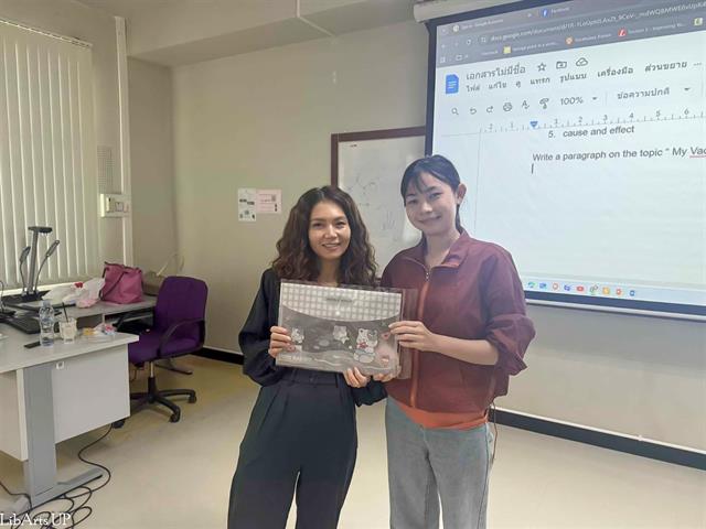 สาขาวิชาอังกฤษ คณะศิลปศาสตร์ จัดโครงการ “อบรมเพื่อพัฒนาทักษะวิชาเอก สาขาวิชาภาษาอังกฤษ สำหรับ 4 ชั้นปี”