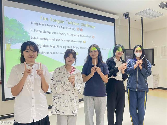สาขาวิชาอังกฤษ คณะศิลปศาสตร์ จัดโครงการ “อบรมเพื่อพัฒนาทักษะวิชาเอก สาขาวิชาภาษาอังกฤษ สำหรับ 4 ชั้นปี”