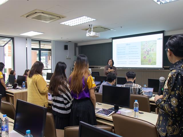 คณะศิลปศาสตร์จัดกิจกรรม “นักเขียนพบนักอ่านบนเส้นทางวรรณกรรมวิจารณ์” ครั้งที่ 2