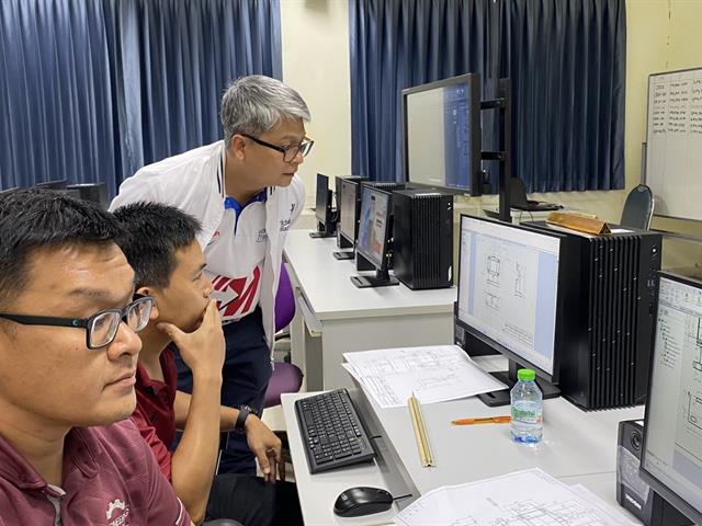 ศูนย์วิจัยและบริการวิชาการวิศวกรรม จัดอบรมเตรียมผู้ทดสอบมาตรฐานฝีมือแรงงาน ยกระดับศักยภาพบุคลากรด้านการเขียนแบบเครื่องกลด้วย CAD