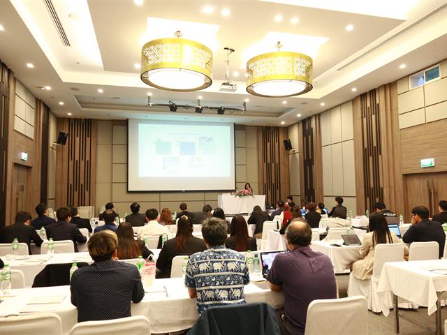 โรงเรียนสาธิตมหาวิทยาลัยพะเยา จัดโครงการสัมมนาการจัดการเรียนการสอนห้องเรียน วมว. พร้อมกับพัฒนาอาจารย์ประจำชั้นและอาจารย์ที่ปรึกษาโครงงาน