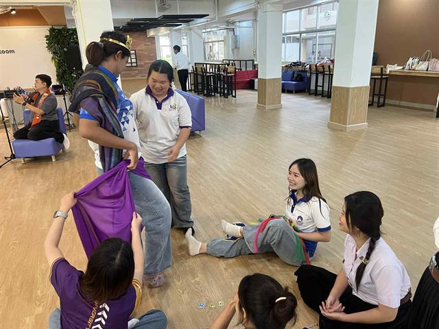 คณะสาธารณสุขศาสตร์ จัดกิจกรรมพัฒนาผู้นำนิสิต "สร้างสรรค์ คิดทันโลก สื่อสารอย่างมืออาชีพ"