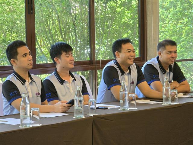 บุคลากรสายสนับสนุน