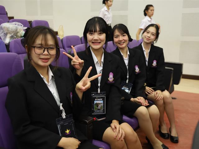พิธีมอบหมวกและเข็มชั้นปีนิสิตสาขาพยาบาลศาสตร์ ประจำปีการศึกษา 2568