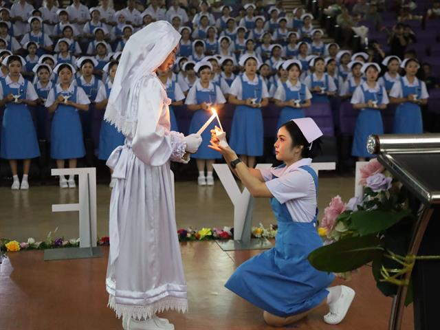 พิธีมอบหมวกและเข็มชั้นปีนิสิตสาขาพยาบาลศาสตร์ ประจำปีการศึกษา 2568