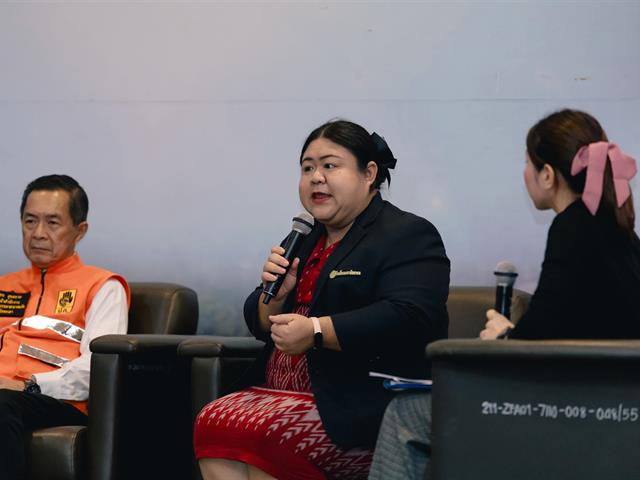 คณะรัฐศาสตร์และสังคมศาสตร์ 