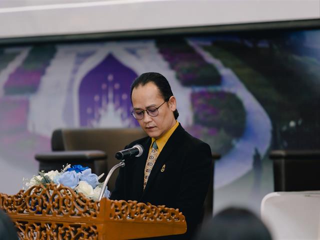 คณะรัฐศาสตร์และสังคมศาสตร์ 