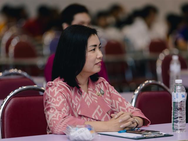คณะรัฐศาสตร์และสังคมศาสตร์ 