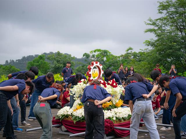 Engineering UP Organizes Senior–Junior Gear Bonding Run Build bonds of connection