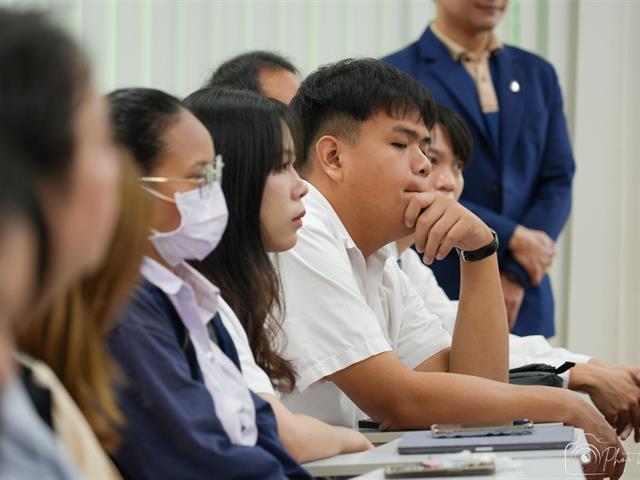 คณะบริหารธุรกิจและนิเทศศาสตร์  
