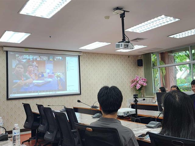 คณะศิลปศาสตร์ มหาวิทยาลัยพะเยา เข้าร่วมรายงานการดำเนินงานพื้นที่การเรียนรู้ Learning Space 2025 สร้างพื้นที่การเรียนรู้เพื่อพัฒนาทักษะการอ่าน การเขียน และความคิดสร้างสรรค์ของเยาวชน