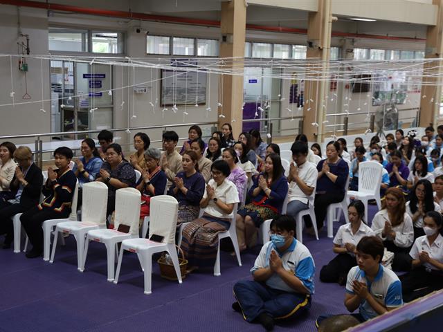 กิจกรรมทำบุญตักบาตรข้าวสารอาหารแห้ง และพิธีทำบุญสืบชะตา เนื่องในวันคล้ายวันสถาปนาคณะพยาบาลศาสตร์ ครบรอบ ๒๒ ปี