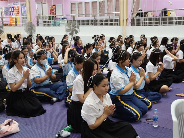 กิจกรรมทำบุญตักบาตรข้าวสารอาหารแห้ง และพิธีทำบุญสืบชะตา เนื่องในวันคล้ายวันสถาปนาคณะพยาบาลศาสตร์ ครบรอบ ๒๒ ปี