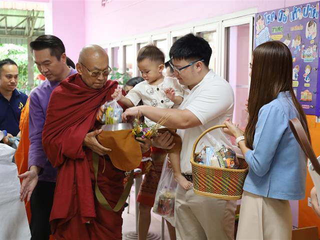 กิจกรรมทำบุญตักบาตรข้าวสารอาหารแห้ง และพิธีทำบุญสืบชะตา เนื่องในวันคล้ายวันสถาปนาคณะพยาบาลศาสตร์ ครบรอบ ๒๒ ปี