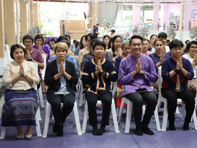 กิจกรรมทำบุญตักบาตรข้าวสารอาหารแห้ง และพิธีทำบุญสืบชะตา เนื่องในวันคล้ายวันสถาปนาคณะพยาบาลศาสตร์ ครบรอบ ๒๒ ปี