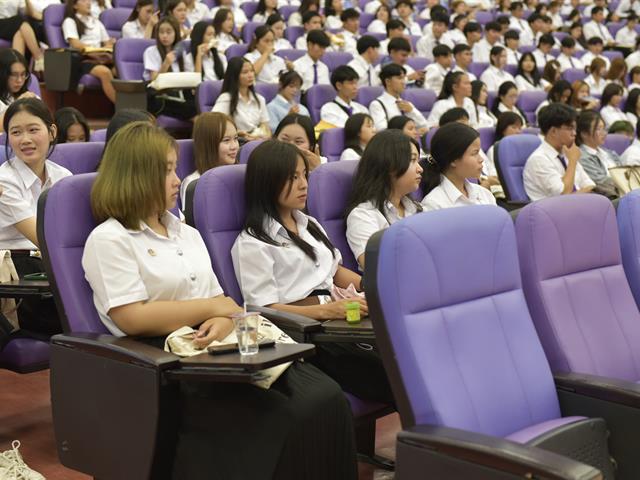 คณะบริหารธุรกิจและนิเทศศาสตร์  