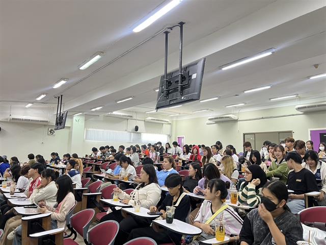 คณะบริหารธุรกิจและนิเทศศาสตร์  
