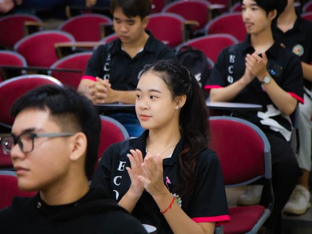 คณะบริหารธุรกิจและนิเทศศาสตร์  