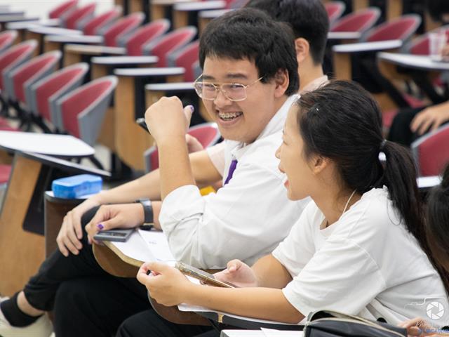 คณะบริหารธุรกิจและนิเทศศาสตร์  
