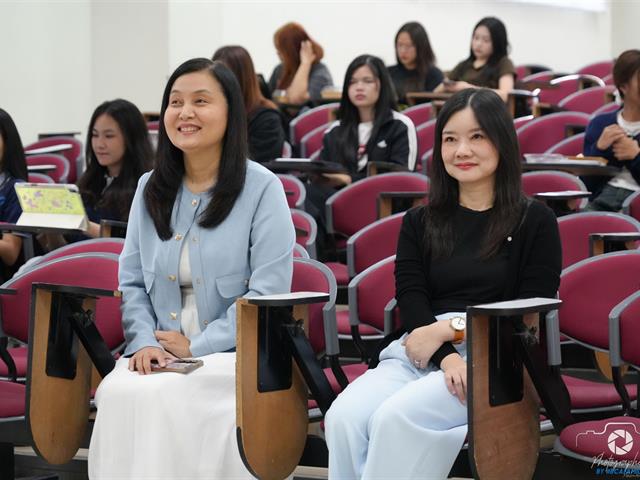 คณะบริหารธุรกิจและนิเทศศาสตร์  