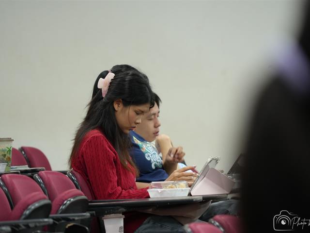 คณะบริหารธุรกิจและนิเทศศาสตร์  