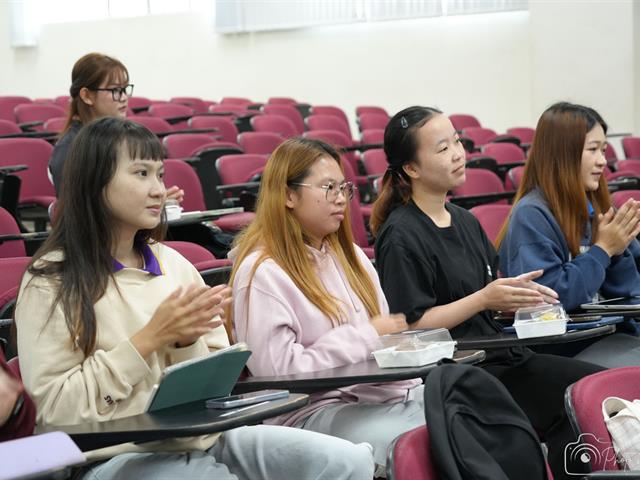 คณะบริหารธุรกิจและนิเทศศาสตร์  