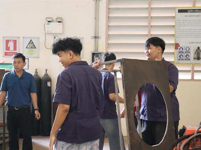 วิศวกรรมอุตสาหการ มพ. จัดโครงการทำบุญอาคารปฏิบัติการฯ เสริมสิริมงคลและพลังแห่งการเรียนรู้