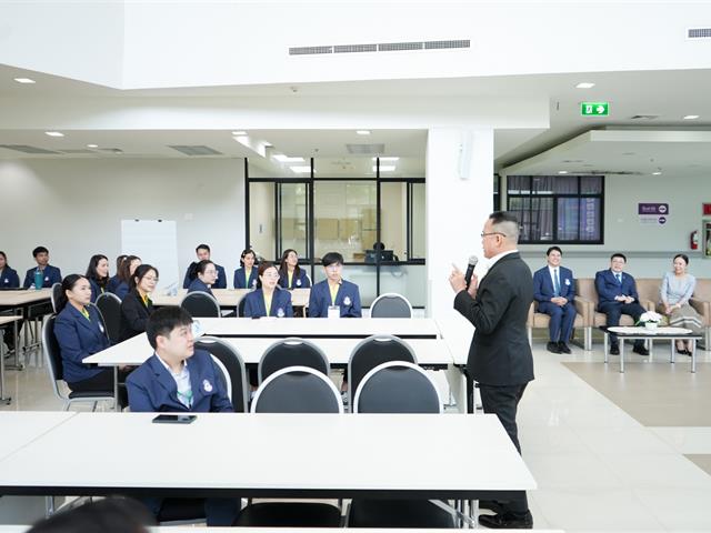 อบรมพัฒนาบุคลิกภาพและทักษะการสื่อสาร
