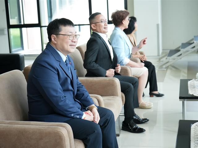อบรมพัฒนาบุคลิกภาพและทักษะการสื่อสาร
