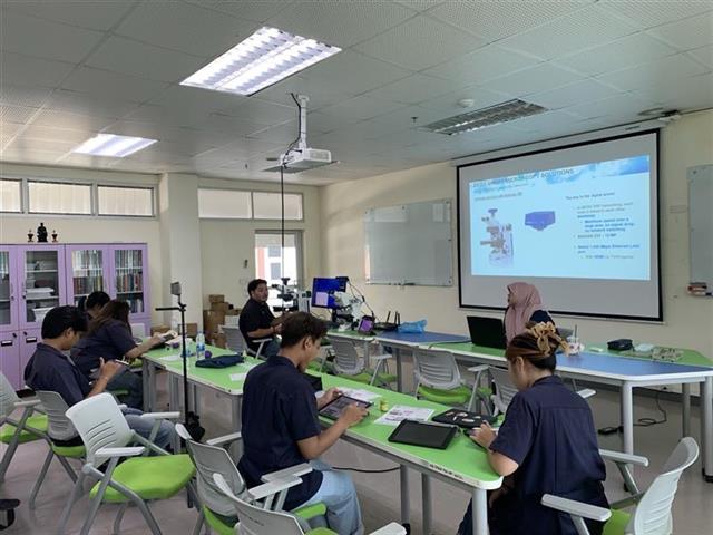วิศวกรรมอุตสาหการ ม.พะเยา จับมือเอกชน ปั้นนวัตกรรมนาโนเพื่อระบบราง ดัน “Smart Microscope” เสริมทัพวิศวกรรมอนาคต