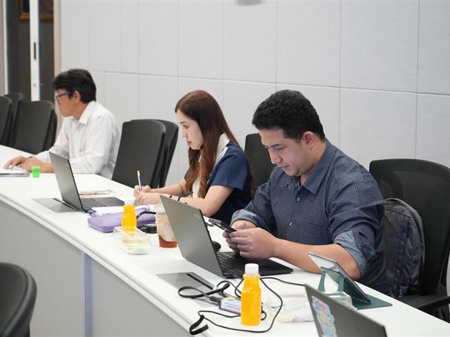 ประชุมคณะกรรมการด้านการสื่อสารองค์กรและงานสารบรรณ 