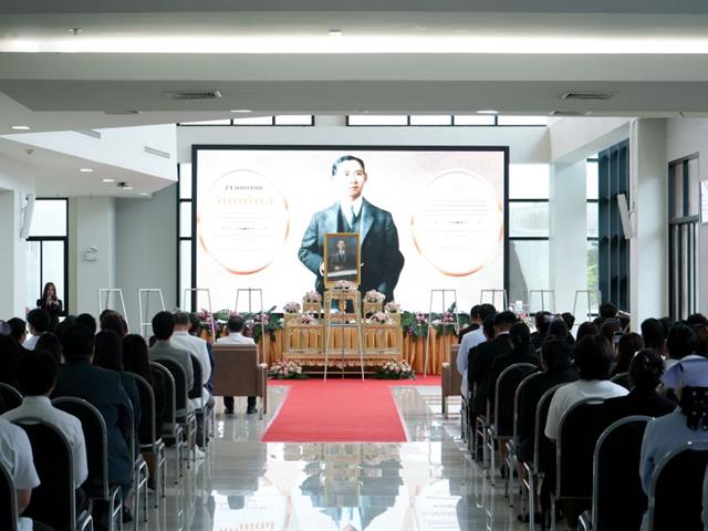 คณะสหเวชศาสตร์ ร่วมพิธีวางพวงมาลาและถวายราชสักการะ เนื่องในวันมหิดล ประจำปี 2568