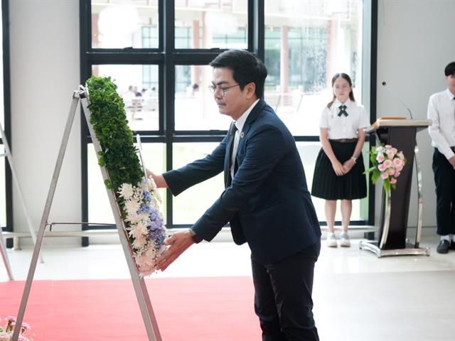 คณะสหเวชศาสตร์ ร่วมพิธีวางพวงมาลาและถวายราชสักการะ เนื่องในวันมหิดล ประจำปี 2568