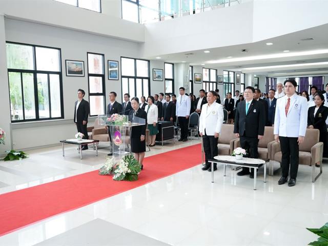 คณะสหเวชศาสตร์ ร่วมพิธีวางพวงมาลาและถวายราชสักการะ เนื่องในวันมหิดล ประจำปี 2568