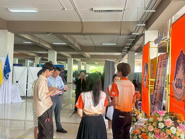 หน่วยกิจการนิสิตและสโมสรนิสิต คณะศิลปศาสตร์ เข้าร่วมนำเสนอผลงาน ภายใต้โครงการ “UP Identity Showcase”