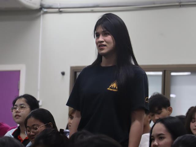 คณะรัฐศาสตร์และสังคมศาสตร์ 
