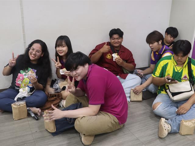 คณะรัฐศาสตร์และสังคมศาสตร์ 