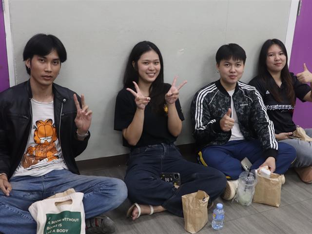 คณะรัฐศาสตร์และสังคมศาสตร์ 