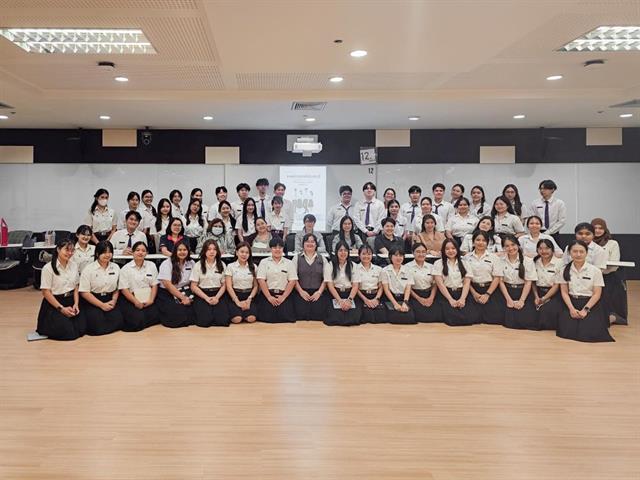 นิสิตกายภาพบำบัด มหาวิทยาลัยพะเยา เข้าร่วมโครงการนำเสนองานวิชาการรูปแบบโปสเตอร์