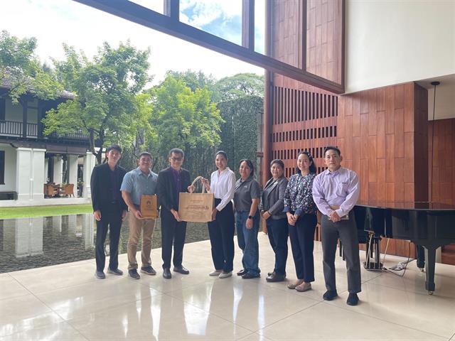 คณะศิลปศาสตร์เข้าศึกษาดูงานและพบผู้บริหารสถานประกอบการ เพื่อหารือความร่วมมือทางวิชาการ