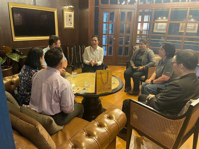 คณะศิลปศาสตร์เข้าศึกษาดูงานและพบผู้บริหารสถานประกอบการ เพื่อหารือความร่วมมือทางวิชาการ