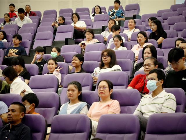 โรงเรียนสาธฺตมหาวิทยาลัยพะเยา