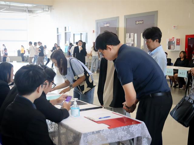 โรงเรียนสาธฺตมหาวิทยาลัยพะเยา