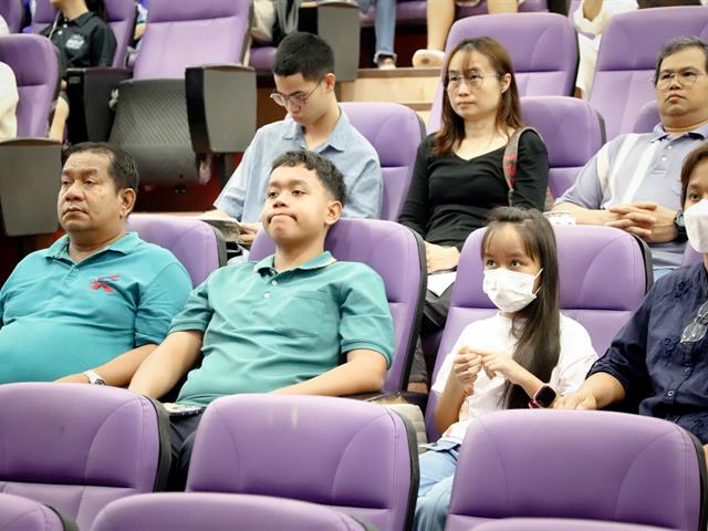 โรงเรียนสาธฺตมหาวิทยาลัยพะเยา