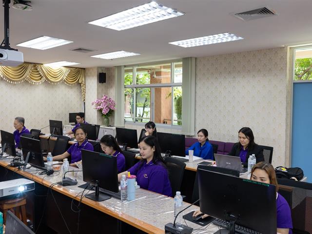 คณะศิลปศาสตร์จัดโครงการติดตามผลลัพธ์และเตรียมการประเมินคุณภาพการศึกษาตามเกณฑ์ EdPEx