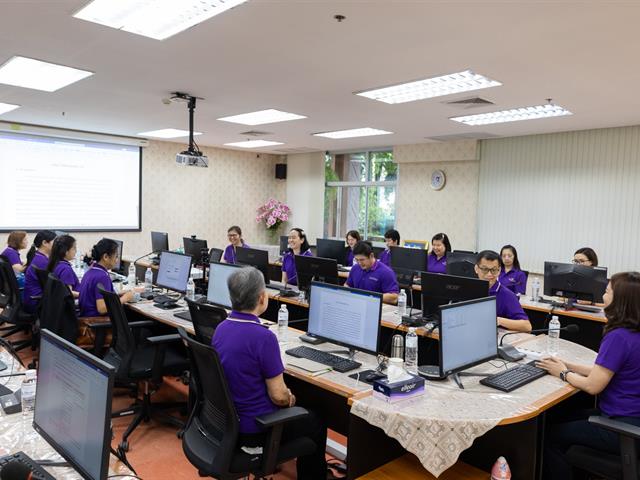 คณะศิลปศาสตร์จัดโครงการติดตามผลลัพธ์และเตรียมการประเมินคุณภาพการศึกษาตามเกณฑ์ EdPEx